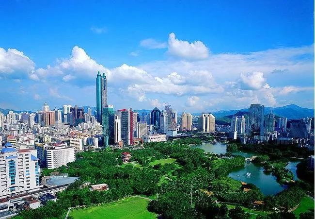 深圳成全国首个工业增加值破9000亿元城市