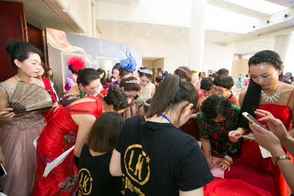 世界传奇夫人大赛杭州赛区新闻发布会圆满落幕