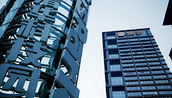 短视频烧钱大战：抖音营销预算20亿，快手春节花掉10亿