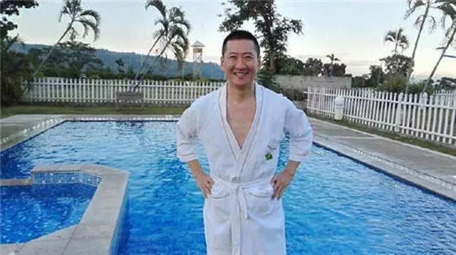 周杰在娱乐圈混不下去了？人家可是低调的亿万富豪！