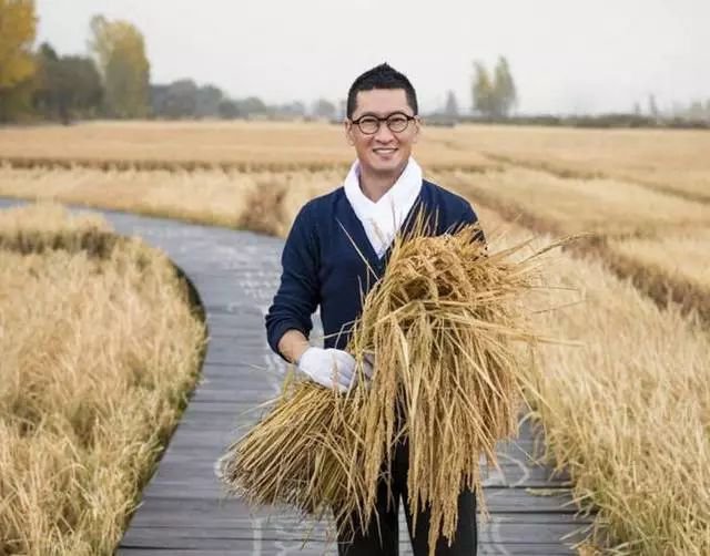 周杰在娱乐圈混不下去了？人家可是低调的亿万富豪！