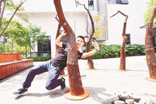 风口上的抖音红人们：15秒素人变网红 收入让人艳羡