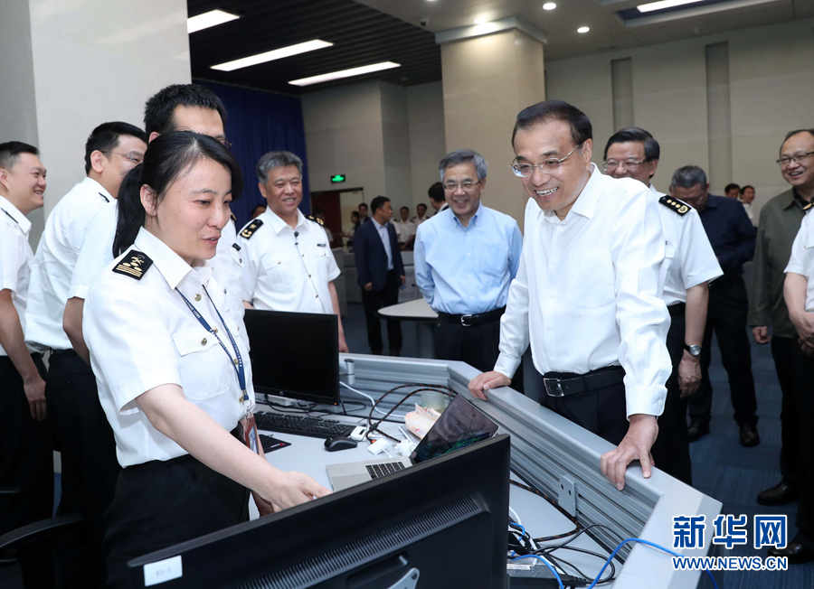 李克强：以更高水平对外开放带动改革 激发市场活力 优化发展环境