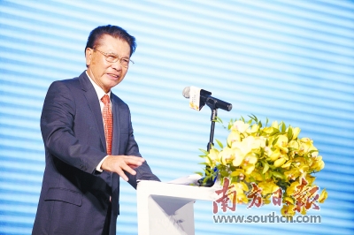 “乡镇企业改组上市的先行者”何享健:把乡镇小厂办成世界500强