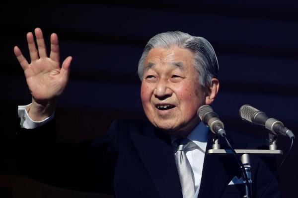 日本明仁天皇发表最后一次新年致辞，为日本和世界和平祈福