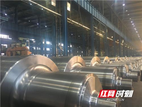 【时刻相约龙江】“老国企”焕发“新青春” 中国一重成国企改革样本