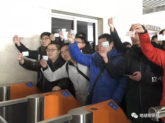 多条高铁正式通车：路，只修一条是不够的