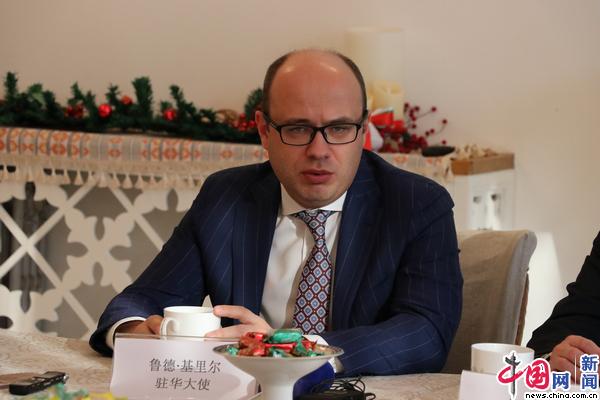 白俄罗斯教育年开幕式新闻发布会在京举行