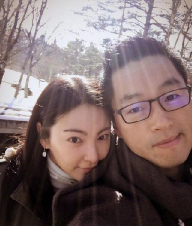 张雨绮的经纪人公关能力太强，袁巴元服软和解，称只是一时冲动