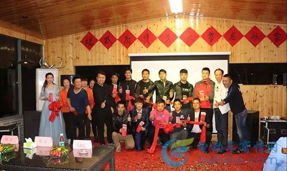 回顾2018，绿驹一步一个脚印！展望2019，绿驹行在路上！斗志昂扬！