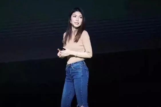 抖音、罗永浩、王欣发布会“撞车”，真是为了围剿微信吗？