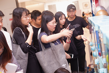 打开新世界，TCL37周年庆玩转年轻化营销！