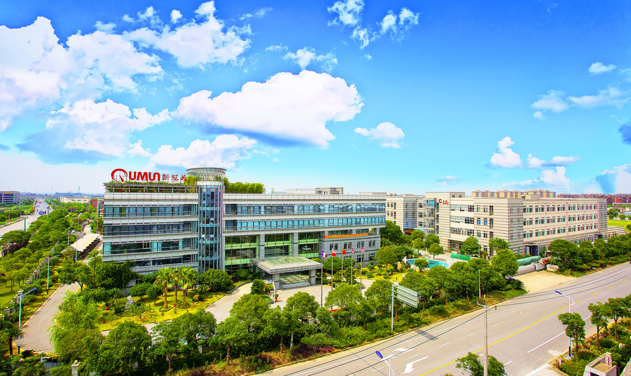 22年专注中高端家具 新冠美斩获2018年度家具多项大奖