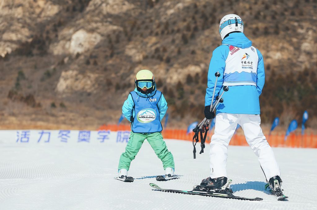 抢占下一代的冰雪认知，这可能是冬奥营销的最佳打开方式