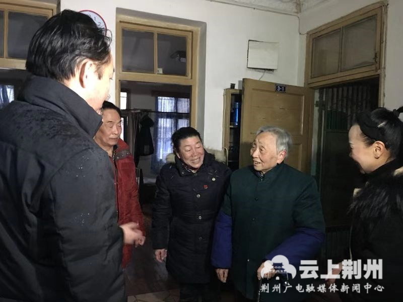 暖心！社会各界为王板桥社区困难居民传递节日祝福