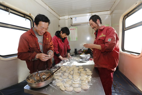 天南地北石油人:实干开新局 平安迎新春