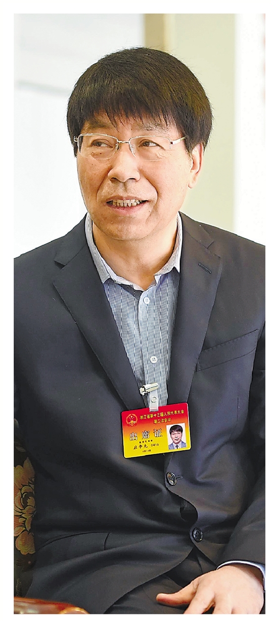 省人大代表、政协委员热议村里事 乡村振兴，看我七十二变