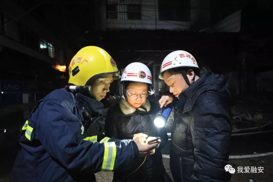 烟花爆竹店附近放鞭炮引发火灾致5人死，嫌犯被从快审查批捕