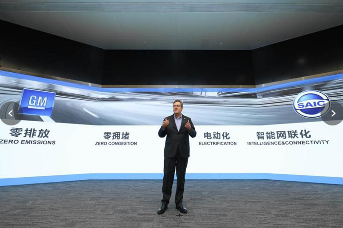 泛亚金桥园区于今年4月正式投入使用，聚焦于未来前瞻设计、造型及工程研发能力的提升，拥有前瞻及造型设计开发、软件中心、前期架构开发、缩比模型风洞、电子电器开发等众多关键研发设备。目前研发体系已形成1个泛亚，2个园区（金桥园区-工程协同、造型设计及软件开发园区；唐镇园区-整车及子系统、零部件开发验证园区），3个分中心（沈阳、烟台、武汉），4个试验基地（广德试车场、黑河寒区试验基地、吐鲁番热区试验基地和格尔木高原试验基地）的布局。