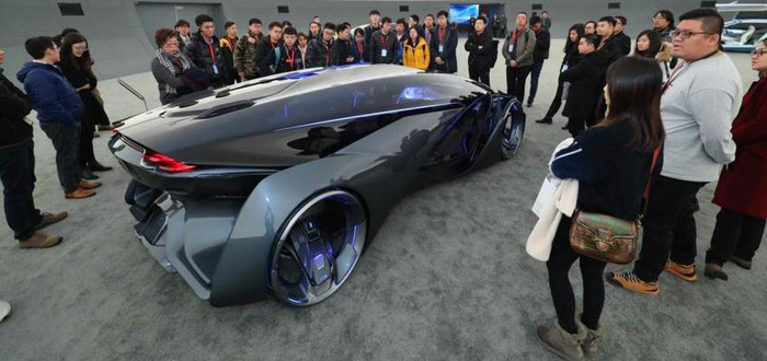 泛亚金桥园区于今年4月正式投入使用，聚焦于未来前瞻设计、造型及工程研发能力的提升，拥有前瞻及造型设计开发、软件中心、前期架构开发、缩比模型风洞、电子电器开发等众多关键研发设备。目前研发体系已形成1个泛亚，2个园区（金桥园区-工程协同、造型设计及软件开发园区；唐镇园区-整车及子系统、零部件开发验证园区），3个分中心（沈阳、烟台、武汉），4个试验基地（广德试车场、黑河寒区试验基地、吐鲁番热区试验基地和格尔木高原试验基地）的布局。