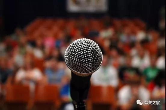 王源抽烟争议：偶像人设出问题，危机公关如何做？